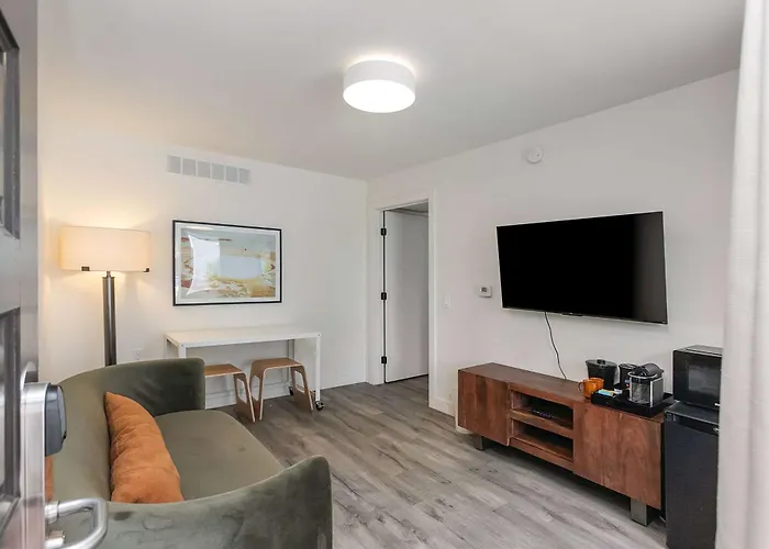 Papago Hotel By Reside, Trademark Collection By Wyndham
